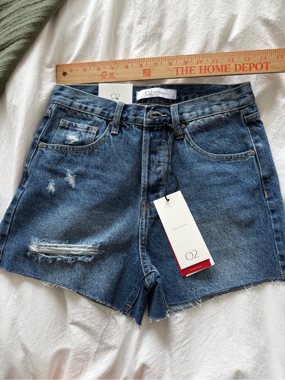Q2 Classic Blue Distressed Jean Shorts